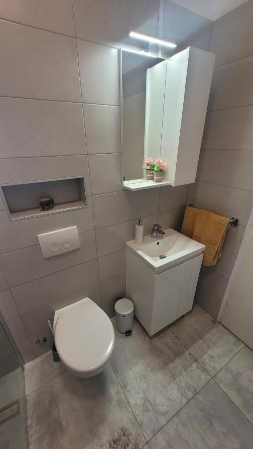 Apartamento Lily Krk Town Exterior foto
