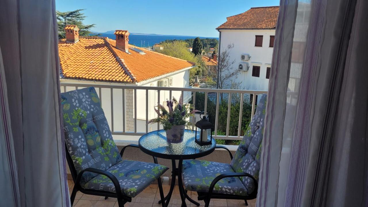 Apartamento Lily Krk Town Exterior foto